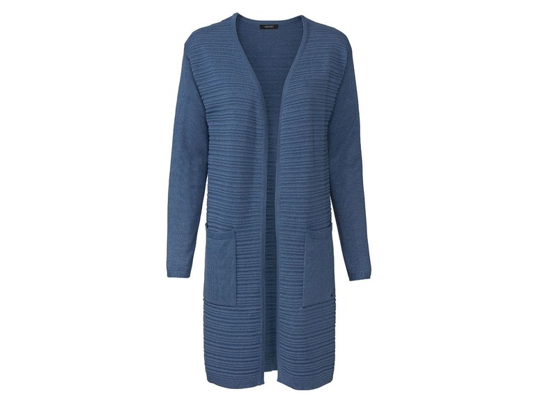 Eine blaue Strickjacke mit langen Ärmeln und Taschen.