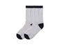 Zwei Paar graue Socken mit schwarzen Akzenten.