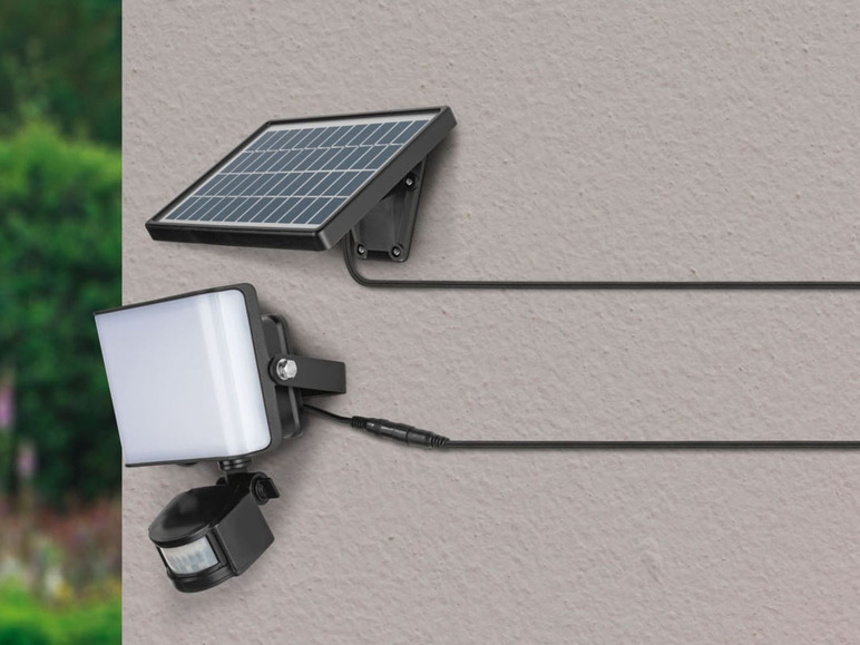 Gehe zu Vollbildansicht: LIVARNO home LED-Solarstrahler, mit Bewegungsmelder - Bild 2