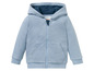 Hellblaue Baby-Kapuzenjacke mit Reißverschluss.
