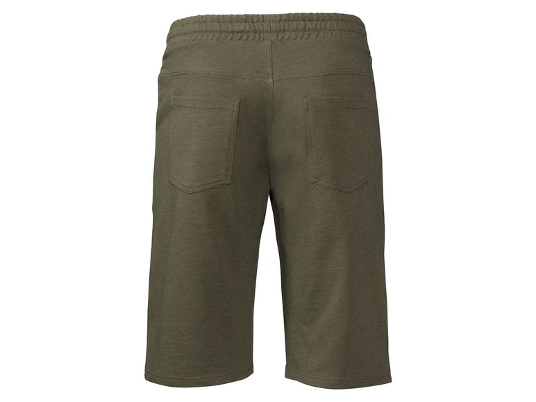 Grüne kurze Hose mit Kordelzug.