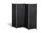 Ein schwarzer Raumteiler mit vier Paneelen.
