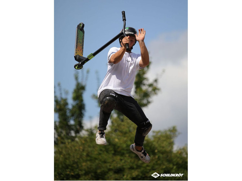 Gehe zu Vollbildansicht: Schildkröt Stunt Scooter »Kickless Forest« mit Y-Lenker - Bild 2