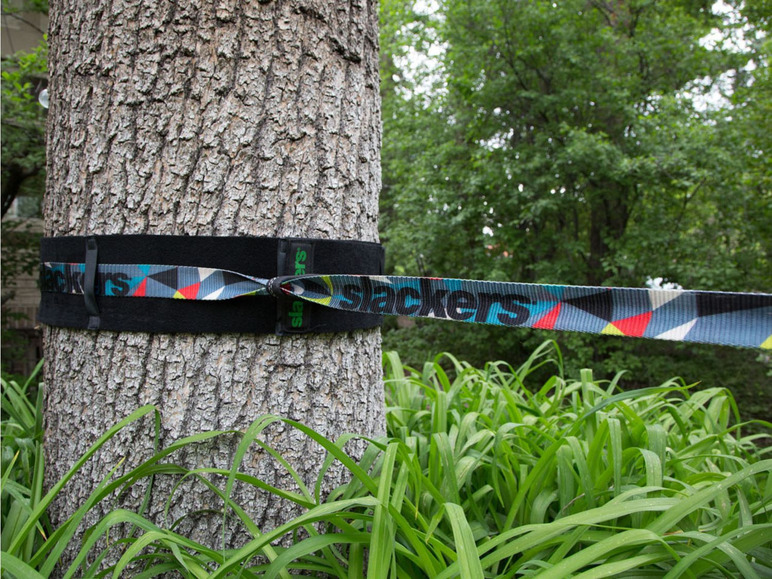 Gehe zu Vollbildansicht: Slackers Baumschutz-Set XXL, Schützt Baumrinde und Slackline, 240 x 15 cm - Bild 3