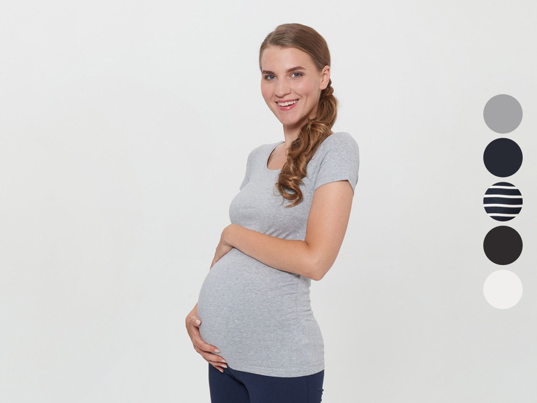 Schwangerer Frau in einem grauen Shirt mit verschiedenen Farboptionen.