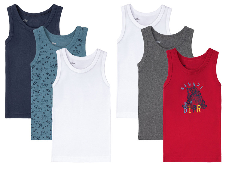 Tanktops für Jungen, darunter eines mit einem Bären-Print.