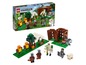 LEGO Minecraft Set mit Iron Golem, Schafen und Zombies.