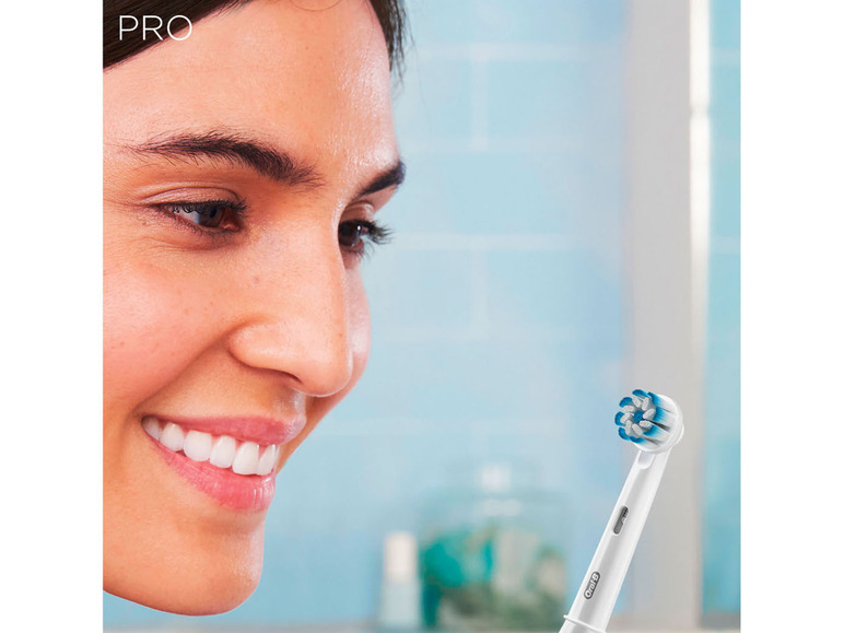 Gehe zu Vollbildansicht: Oral-B Elektrische Zahnbürste »Pro1 200« - Bild 4