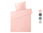 Ein rosafarbenes Bettbezugset mit passendem Kissenbezug.