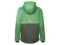 Grüne Softshelljacke mit Kapuze.
