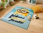 Ein Minion-Teppich mit dem Schriftzug 'Welcome to Minions Paradise'