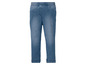 Eine blaue Jeans mit Gummizug in der Taille.