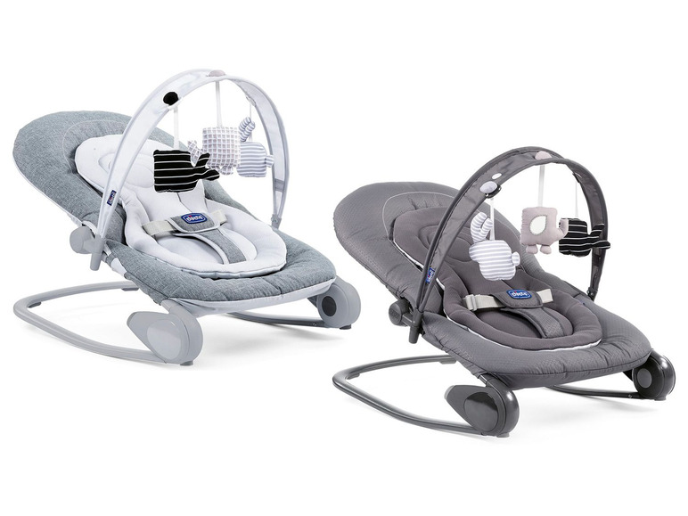 Zwei Chicco Babywippen mit Spielbögen.