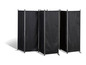 Schwarzer, faltbarer Raumteiler mit fünf Paneelen.