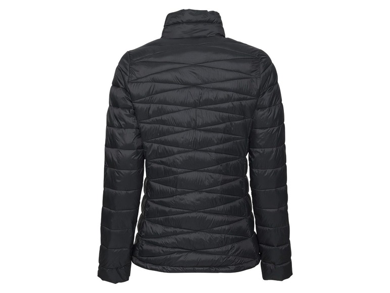 Eine schwarze Steppjacke für Damen.