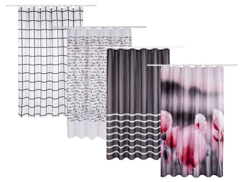 Drei Duschvorhänge mit verschiedenen Designs: kariert, mit Text und mit Blumen.