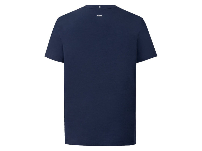 Blaues T-Shirt mit Fila-Logo.