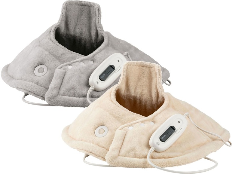 Zwei graue und beige Wärmekissen für den Nacken mit Beurer-Controller.