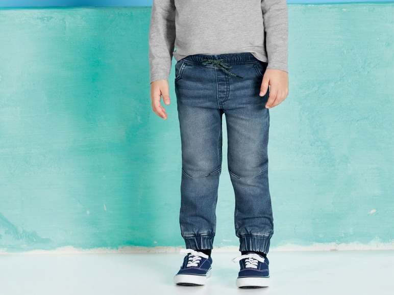 Gehe zu Vollbildansicht: LUPILU® Sweat Jeans Jungen, Kleinkinder, 2 Stück, bequemer Gummizug zur Weitenregulierung - Bild 4