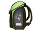 Ein grüner Schulrucksack mit Fussball-Motiv