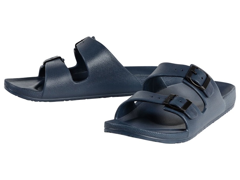 Zwei Paar dunkelblaue Sandalen mit Schnalle