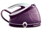 Ein violetter Philips PerfectCare Aqua Pro Dampfgenerator mit großem Wassertank.