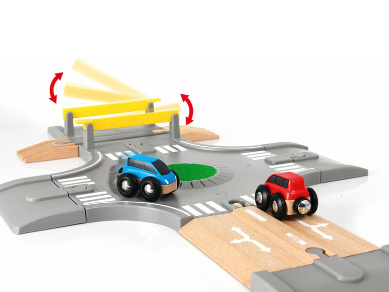 Gehe zu Vollbildansicht: BRIO 33819 »Auto-Spielset Stadt und Land«, 14-teilig, mit 2 Spielzeugrennwagen, ab 3 Jahren - Bild 2