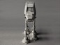 Ein AT-AT Walker, ein Fahrzeug aus Star Wars, ist bereit für die Aktion.