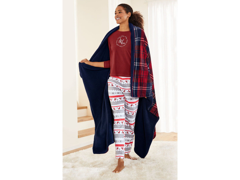 Gehe zu Vollbildansicht: esmara® Damen Pyjama, in weicher Fleece-Qualität - Bild 16
