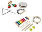Ein Xylophon, Maracas, Tamburin, Dreieck und weitere Musikinstrumente.