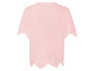 Ein rosafarbenes T-Shirt mit Spitzendetails.
