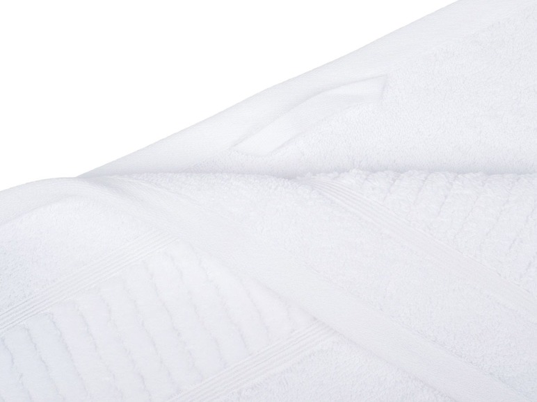 Gehe zu Vollbildansicht: Gözze Handtuch, 50 x 100 cm, reine Bio-Baumwolle, mit Bordüre und Kordelaufhänger, hochwertige Qualität - Bild 43