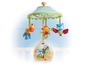 Eine Tiny Love Babymobile mit Eule, Affe und Giraffe.