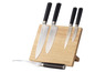 Ein Satz von fünf Echtwerk-Messer auf einem magnetischen Holzblock.