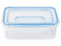 Eine durchsichtige Plastik-Lunchbox mit blauem Rand.