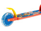 Ein roter Tretroller mit leuchtenden Rädern und Paw Patrol-Motiven.