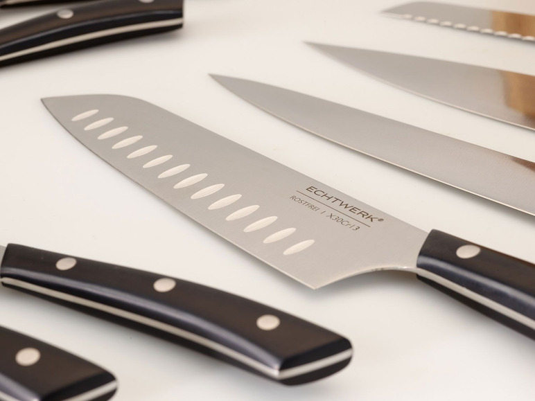 Gehe zu Vollbildansicht: ECHTWERK Messersblock Set "Premium" aus Akazienholz mit rutschemmenden Gummifüßen, Messer aus Klingenstahl - Bild 4