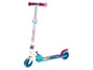 Ein weißer Roller mit Frozen-Motiv und blauen Rädern