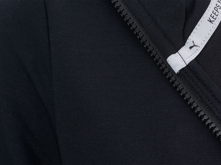 Schwarzer Hoodie mit Reißverschluss und Puma-Logo.