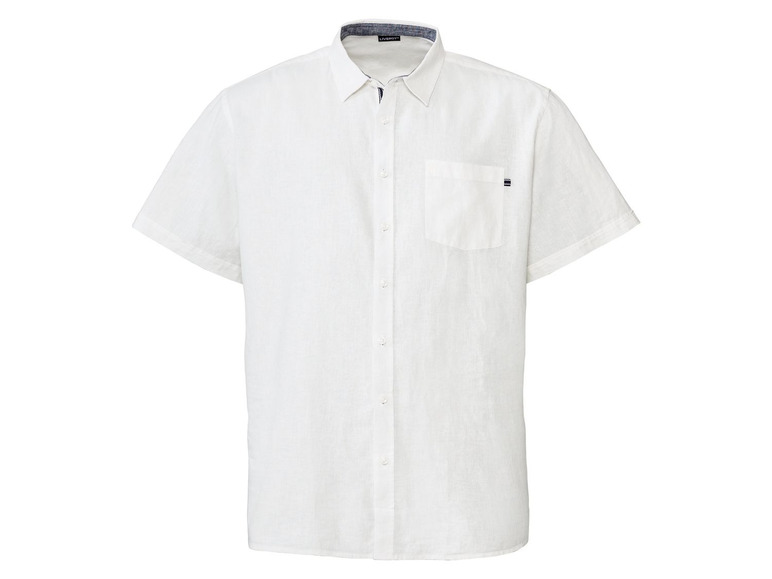Weißes Leinenhemd mit kurzen Ärmeln.