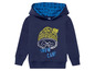 Ein blauer Kapuzenpullover für Jungen mit Ski-Motiv.