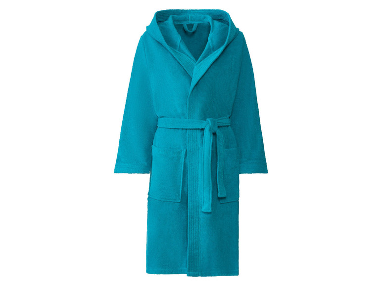 Ein türkisfarbener Bademantel mit Kapuze.