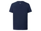 Blaues T-Shirt mit Fila-Logo.