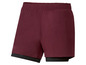 Weinrote Sport-Shorts mit integrierter Unterhose.