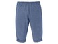 Blaue Babyhose mit elastischem Bund.
