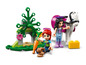 LEGO Friends Puppen mit einem Pferd, einem Kaninchen und einem kleinen Spielplatz.