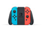 Eine Nintendo Switch-Konsole mit blauen und roten Joy-Cons.