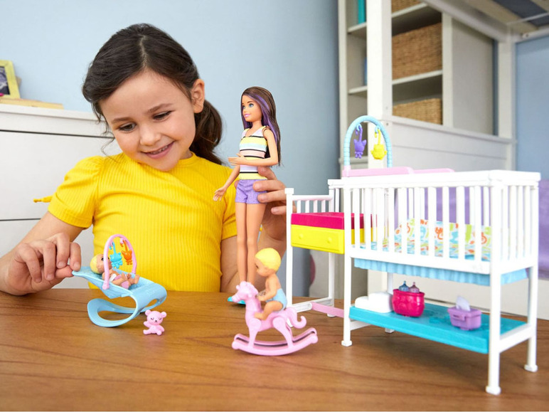 Gehe zu Vollbildansicht: Barbie „Skipper Babysitters Inc.” Kinderzimmer Spielset - Bild 2