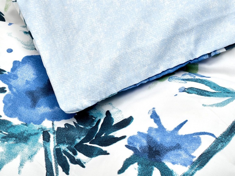 Gehe zu Vollbildansicht: Dobnig Mako-Satin Bettwäsche »Blumen blau«, Wendedesign, mit Reißverschluss - Bild 4