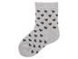 Graue Socke mit schwarzen Herzen.